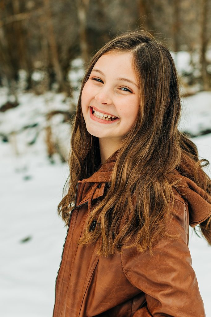 Family Pictures in the Snow | Maren Elizabeth Photography Photography