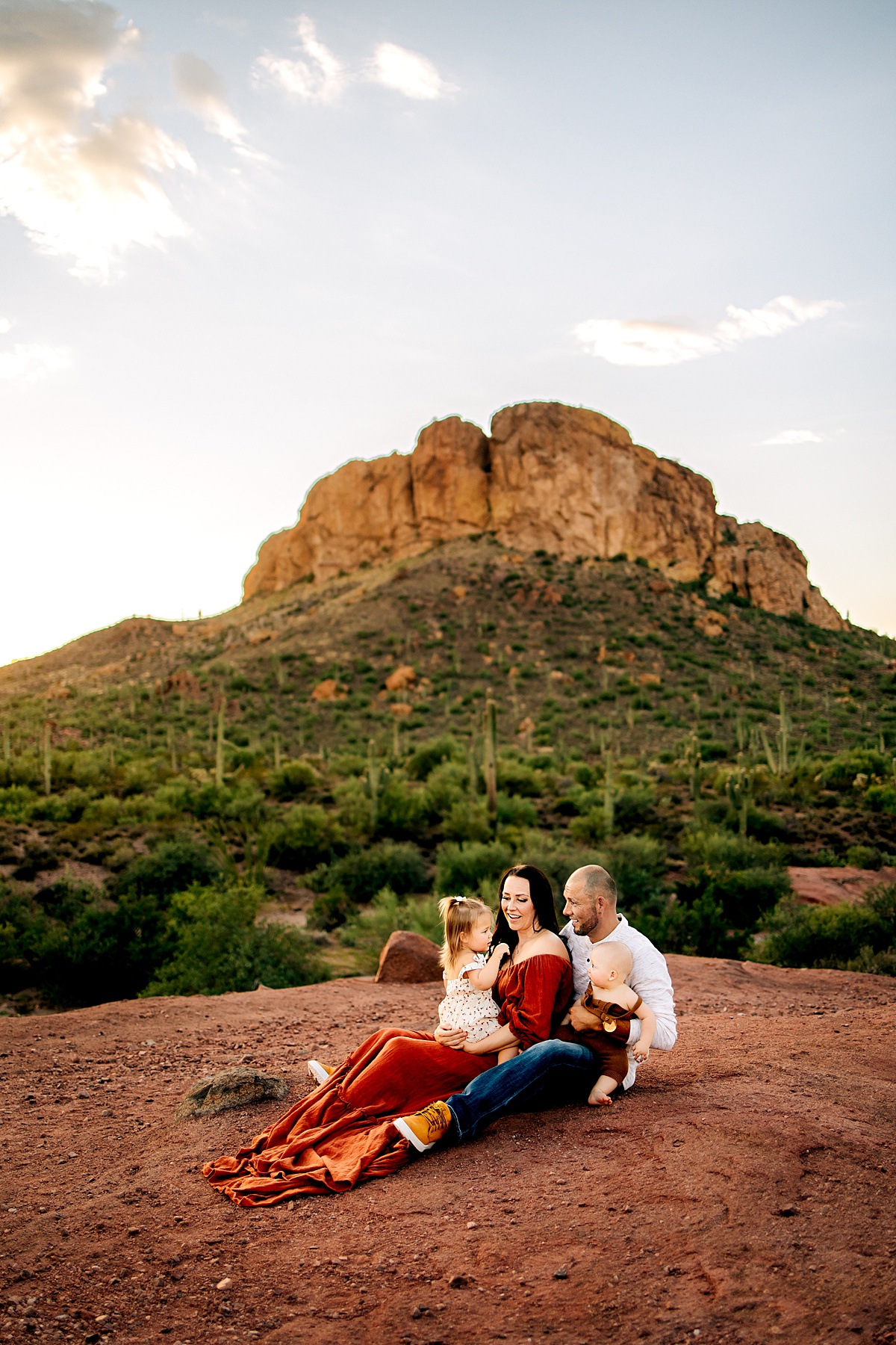 Family Photographer in the Superstition Mountains 